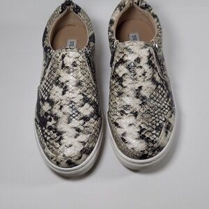 Steve Madden sneakers